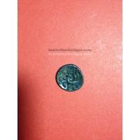 ราคา เหรียญโบราญเนื้อโลหะเก่ามาก ค้นพบใต้แม่นำ้ยม อายุน่าจะหลาย1,000 ปี ตอกปั๊มตราด้านเดียว เหรียญละ 1,200 บ. (656)