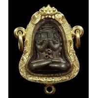ราคา พระปิดตา มหาโชคหลวงพ่อเกษม เขมโก ปี18 เนื้อนวะโลหะ เลี่ยมทองหนาๆแบบสามห่วง