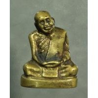 ราคา พระรูปหล่อหลวงปู่แหวน อาจารย์เชื้อ