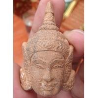 ราคา หลวงปู่กาหลง พระลักษณ์หน้าทอง เนื้อผงปถมังปี๔๙ รุ่นแรก (28618)