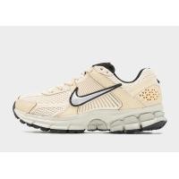 ราคา Brown Nike รองเท้าผู้หญิง Zoom Vomero 5 (19643502)
