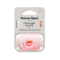 ราคา Tommee Tippee จุกหลอก Ultra Light (แพ็ก 1) น้ำหนักเบาพิเศษ สีชมพู สำหรับเด็ก 0-6m (180156490038109)
