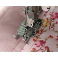 ราคา “1/4” Foot With Right Guide #จักรเย็บผ้า รุ่น Quiltiva