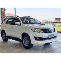 ราคา รถ SUV ฟรีดาวน์ Fortuner Champ แชมป์ สีขาวมุก รุ่น ฉลอง50 ปี ภายในสีดำ เจ้าของมือเดียว เข้าศูนย์ตลอด รถสวยรับประกัน รถยนต์มือสองคุณภาพดี (มือสอง) (360727383)