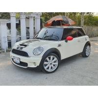 ราคา MINI Cooper S Look 2 R56 Gen.2 Panaromic Glass Roof (มือสอง) (360885544)