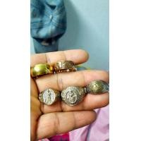 ราคา แหวนหลวงปู่ทวดปู่ดู่หลวงพ่อกรวยหลวงทองสุขใอ้ไข่ให้5วง (มือสอง) (133738489)
