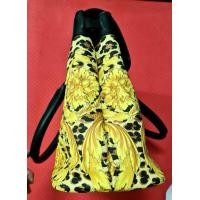 ราคา กระเป๋าเวอร์ซาเช่ gianni versace' (มือสอง) (360976750)