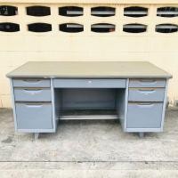 ราคา โต๊ะทำงานเหล็ก โต๊ะบัญชีเหล็ก ตัวใหญ่ๆ มี 7 ลิ้นชัก (มือสอง) (360961809)