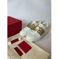 ราคา Used VALENTINO Sneaker (มือสอง) (360945515)