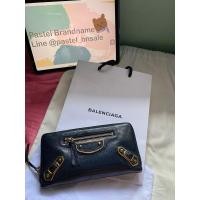 ราคา USED Balenciaga Zippy Wallet สีกรมเข้ม ของแท้ (มือสอง) (360938473)
