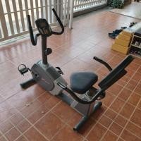 ราคา จักรยานปั่นออกกำลังกาย แบบเอนปั่น Vmax สภาพดี ปรับได้ 8 ระดับ (มือสอง) (360942919)