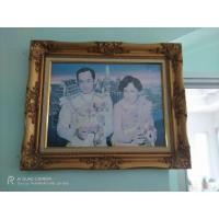 ราคา กรอบรูปไม้จริง ลายหลุยส์ สีทอง (มือสอง) (357808817)