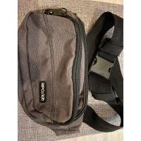 ราคา กระเป๋าbelt bag คาดอกก็ดีคาดเองก็เก๋ของripcurl (มือสอง) (360931453)