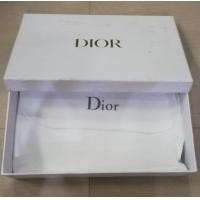 ราคา กล่องกระเป๋า Dior อุปกรณ์ครบ (มือสอง) (360932592)