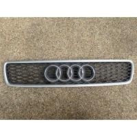 ราคา กระจังหน้า Audi RS4 B5 สำหรับ ออดี้ A4 B5 1995 2000 เป็นของแท้ออดี้ (มือสอง) (335214422)