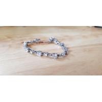 ราคา สร้อยข้อมือปาหะแท้ (มือสอง) (360928960)