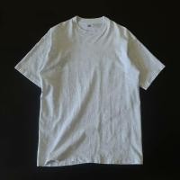 ราคา Fruit of the loom l Made in Canada เสื้อยืดสีเทา - เสื้อยืดสีพื้น (มือสอง) (360936030)