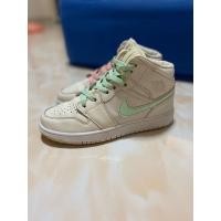 ราคา รองเท้า Air Jordan 1 Mid GG แท้ (มือสอง) (360928847)