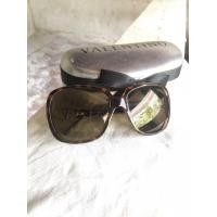 ราคา แว่นกันแดด Valentino (มือสอง) (360934378)