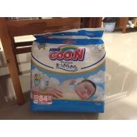 ราคา Goon Premium แพมเพิสแบบ Tape ไซส์ Newborn (มือหนึ่ง) (360934492)