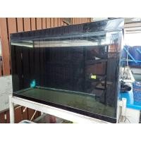 ราคา ตู้ปลามือสอง 36x18x18 ฝาไฟ กรองเพชร สติ๊กเกอร์ดำ เจาะรูระบายน้ำ เปลี่ยนถ่ายน้ำง่าย แถมตู้รั่วซิลิโคน 48 (มือสอง) (358443701)