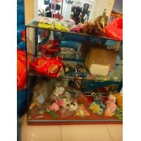 ราคา ตู้กระจกโชว์มือ2 3000บาทไม่รวมส่ง (มือสอง) (360865419)