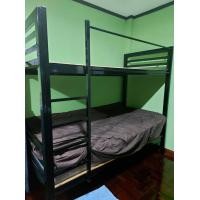 ราคา ขาย เตียงเหล็กสีดำ 2 ชั้น มือสอง สภาพดี แข็งแรงทนทาน รับสินค้าเอง (มือสอง) (360860402)