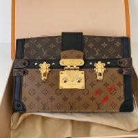ราคา Used in good condition LV trunk clutch reverse dc19 (มือสอง) (360858915)