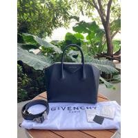 ราคา Givenchy Antigona Small Black (มือสอง) (360861368)