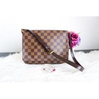 ราคา Louis vuitton tango ปี2002 (มือสอง) (360884730)