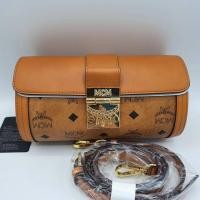 ราคา MCM Small Tracy Crossbody in Visetos COGNAC (มือหนึ่ง) (360905961)