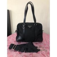 ราคา Authentic PRADA Nylon Shoulder Hand Bag 2Way Black A8903 สภาพสวยกริบของแท้ (มือสอง) (359746473)