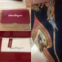 ราคา ผ้าเช็ดหน้าผืนใหญ่ของใหม่ ferragamo พันกระเป๋า พันคอค่ะ (มือหนึ่ง) (355246050)