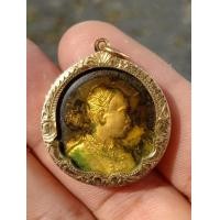 ราคา เหรียญรัชกาลที่ 5 หลังพระสมเด็จเกศไชโยกระหลั่ยทอง ที่ระลึกสร้างพระบรมราชานุสาวรีย์ ร.5 อ่างทอง ปี2533 (มือสอง) (360123919)