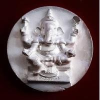 ราคา พระพิฆเนศสุขนิรันดร์ เนื้อเงิน 3เซ็นต์ (มือหนึ่ง) (359836037)
