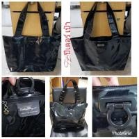 ราคา Ferragamoแท้หนังแก้วใบใหญ่สภาพดี (มือสอง) (360893502)