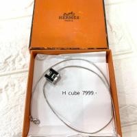 ราคา Used Hermes H Cube Necklace (มือสอง) (360879830)