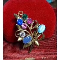 ราคา เข็มกลัด​พลอย (มือสอง) (360875085)