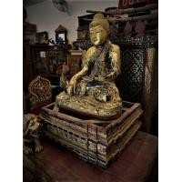 ราคา พระพม่ามันดาเลเก่า องค์ใหญ่ หน้าตัก15นิ้ว (มือสอง) (352903604)