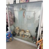 ราคา ตู้กระจก สำหรับโชว์เสื้อ (มือสอง) (360438888)