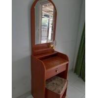 ราคา ชุดโต๊ะเครื่องแป้ง (มือสอง) (360920943)