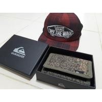 ราคา ขายหมวกVansแท้ กับกระเป๋าQuiksilverแท้ เเพ็กคู่ถูกมาก2800บ. (มือสอง) (338134219)