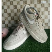 ราคา Nike Air Force 1’07 low prm beige grey suede (มือสอง) (360871738)