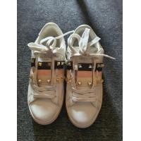 ราคา รองเท้า valentino (มือสอง) (360867966)