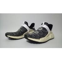 ราคา adidas nmd human race ของแท้ (มือสอง) (359798860)
