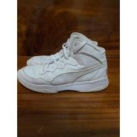 ราคา รองเท้า Puma หุ้มข้อสีขาว เบอร์ 11 (มือสอง) (360895742)