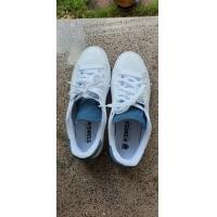 ราคา รองเท้า K-Swiss สีขาว สวยมาก ของแท้ ใหม่เอี่ยม พร้อมส่ง ใส่สบายเข้าได้กับเสื้อผ้าทุกสี (มือสอง) (360258978)