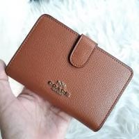 ราคา COACH F11484 MEDIUM CORNER ZIP WALLET (มือหนึ่ง) (360864526)