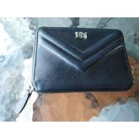 ราคา กระเป๋่าสตางค์ fly now สีดำ (มือสอง) (360875344)