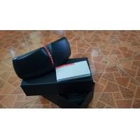 ราคา แว่นกันแดด Prada กล่องง อุปกรณ์ครับพร้อมใบประกันในกล่อง. (มือสอง) (360917799)